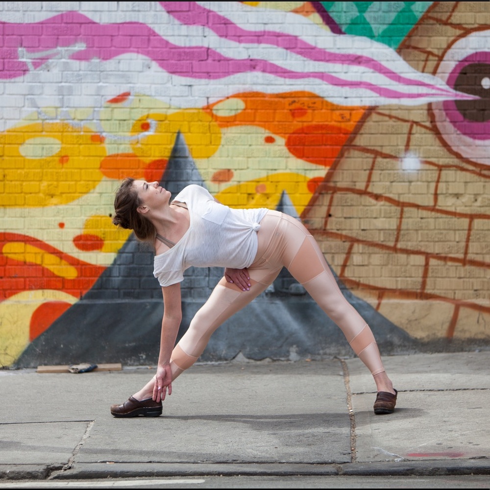 Meet your Posher, Elizabeth